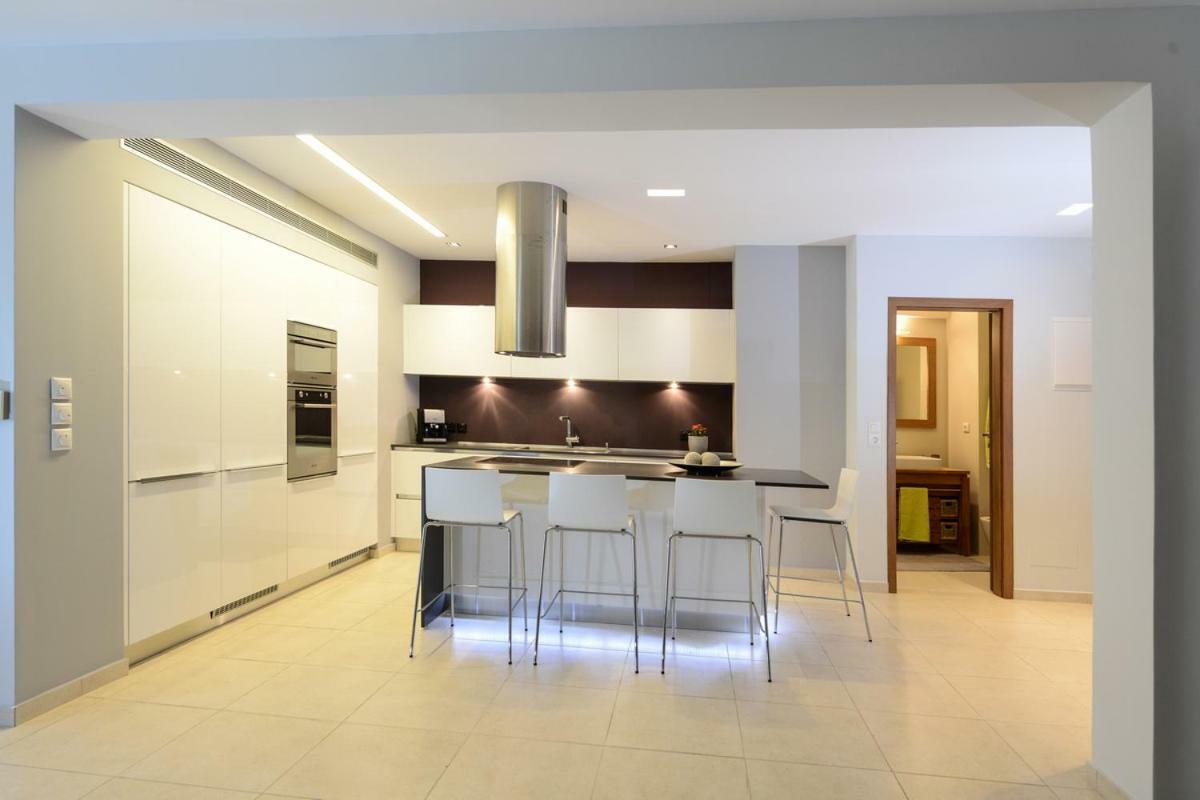 Spacious Fully Equipped 3Bd 2Bath Apt In The Heart Of City With Balconies Ac And Fast Wifi #2 Heraklion  Екстер'єр фото